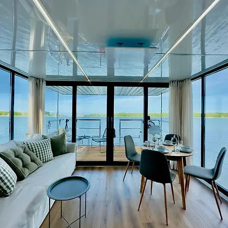Apartment Na Wodzie - 36 Houseboats *