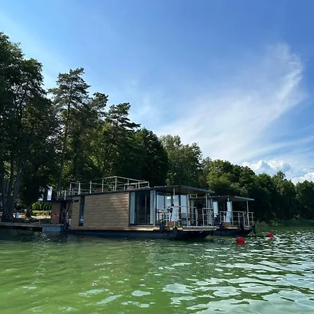 Na Wodzie - 36 Houseboats Gizycko