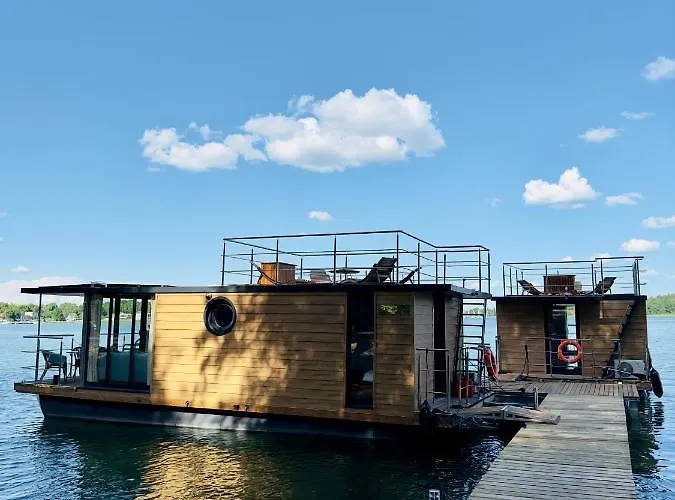 Apartment Na Wodzie - 36 Houseboats Gizycko